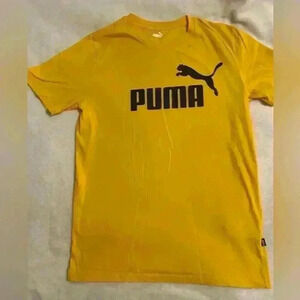 PUMA Men’s short sleeve T shirt in Mineral Yellow Men’s size Small